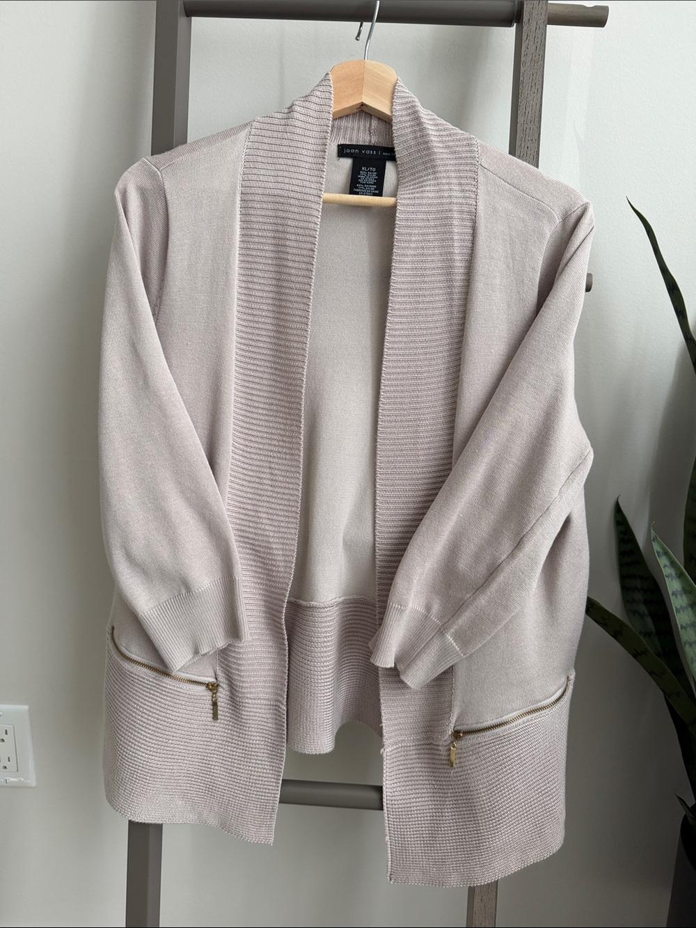 Joan Vass Cream Open-Front Knit Cardigan with Zip Pockets
